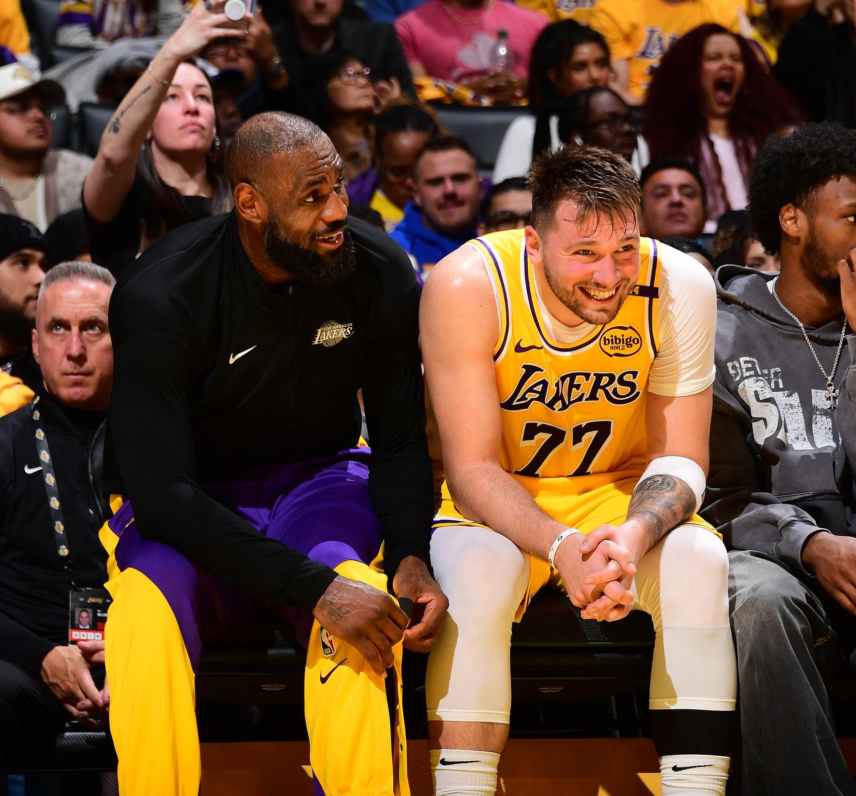 英雄联盟S15队伍-集结日突围战来临；洛杉矶湖人围绕法国杯强势反弹；压力陡增；球探报告显示潜力的简单介绍