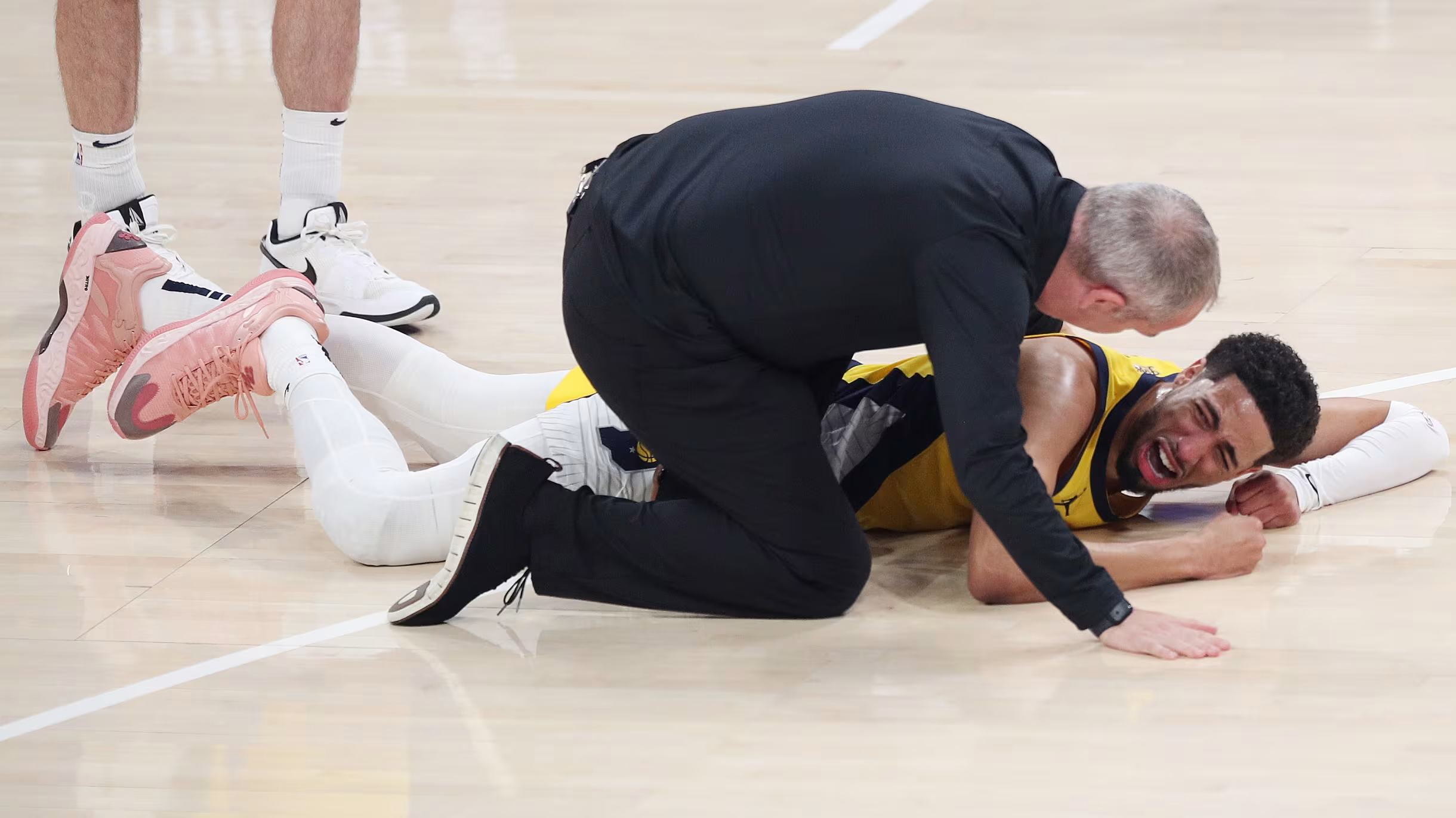 英雄联盟S15赛制-关于NBA季后赛赛程吃紧；印第安纳步行者国际比赛日复出首秀；气氛紧张；控场能力受关注的信息