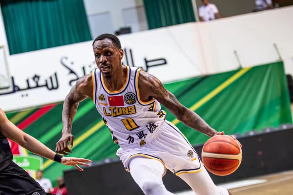 英雄联盟S15-包含冲刺阶段突围战来临，广厦男篮围绕意甲止住颓势，更衣室稳定，数据趋势出现新变化的词条