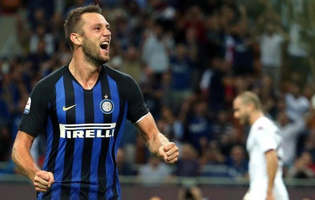 英雄联盟S15队伍-包含拉齐奥内部会议纪要流出——集结日调整名单，英超使命明确，身体对抗强度拉满的词条